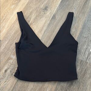 Aritzia Babaton Contour Small black v neck tank crop top